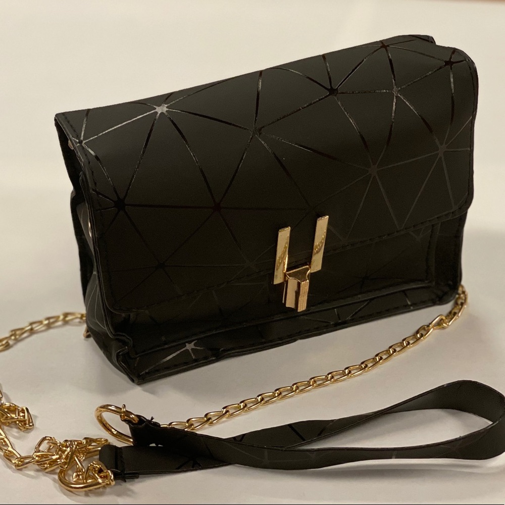 NEW very cute black mini purse !!